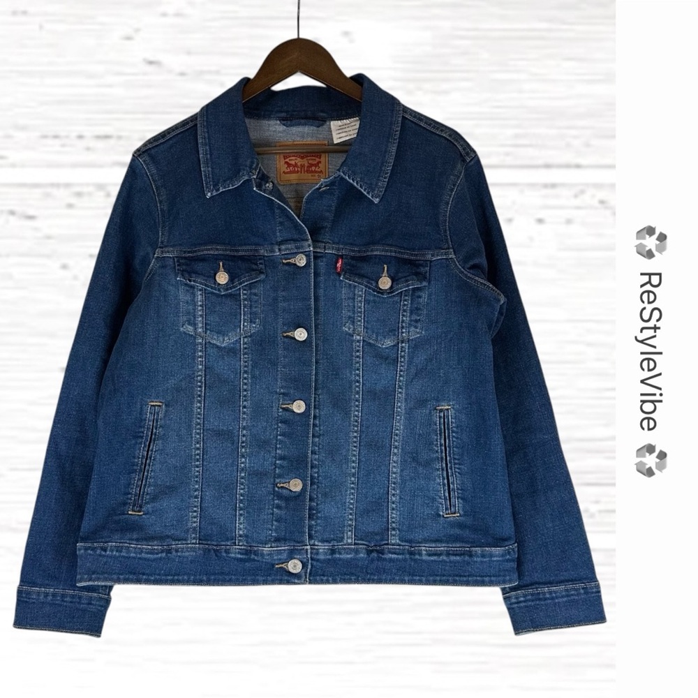 LEVI’S Women’s Size 1X Jacket Coat Denim Jean Trucker Style Stretch Red Tab